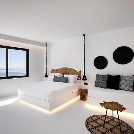 Poseidon Rea Apartment